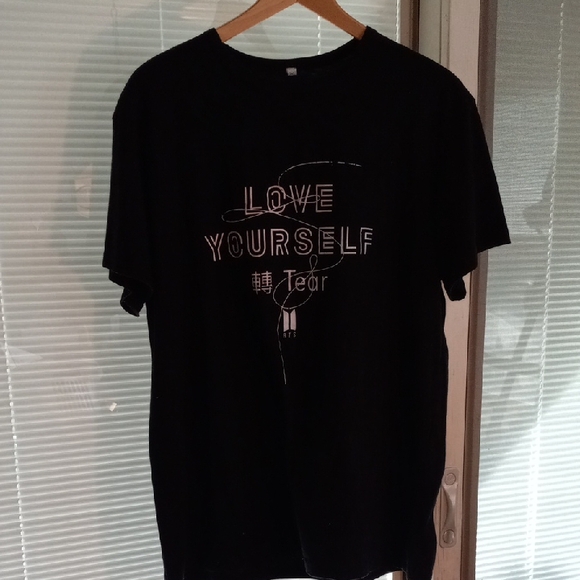 Black BTS  'Love Yourself' Graphic Tee Size 2x - Picture 1 of 5